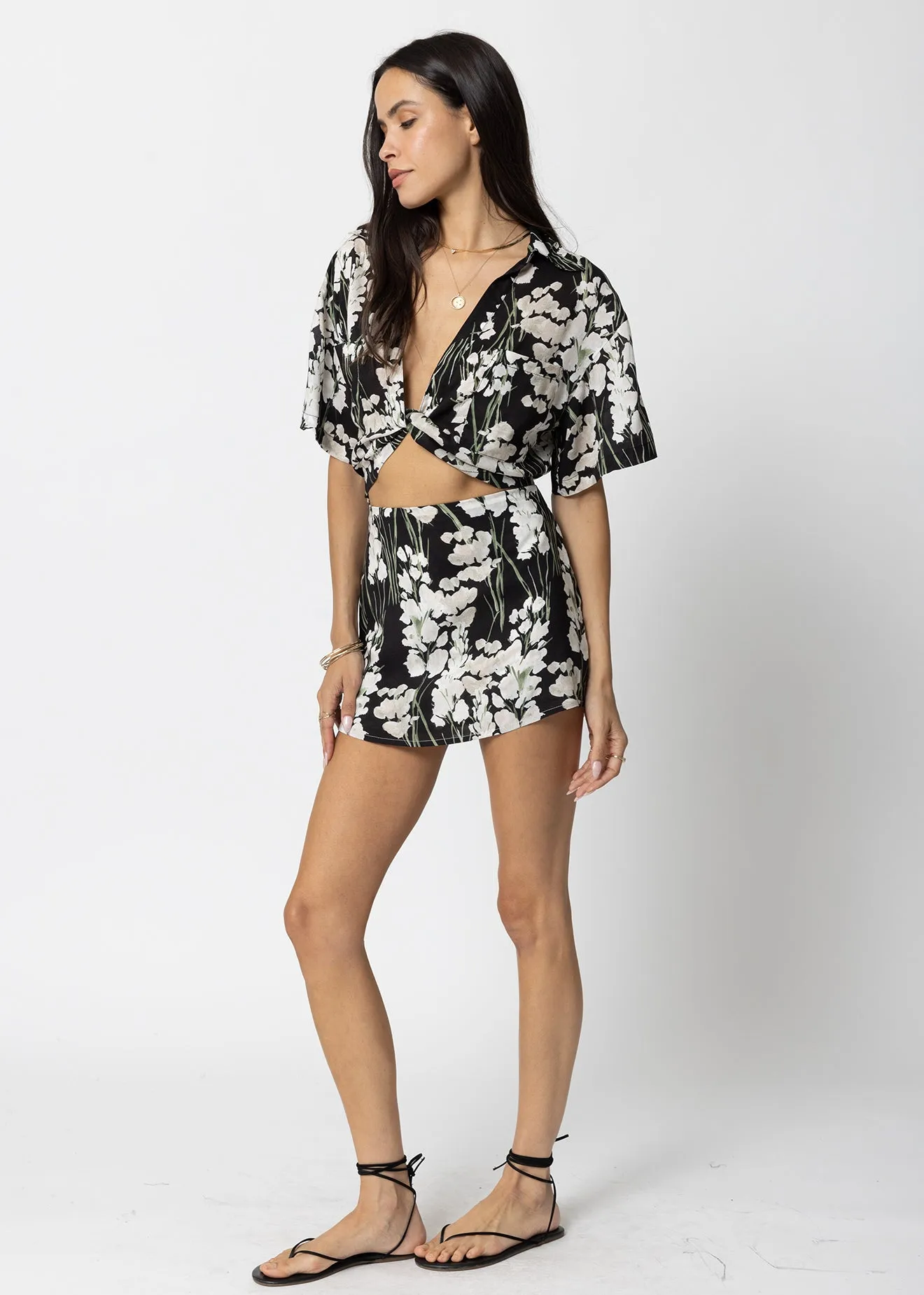 KNOT FRONT SHORT SLEEVE SHIRT