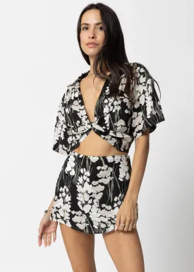 KNOT FRONT SHORT SLEEVE SHIRT