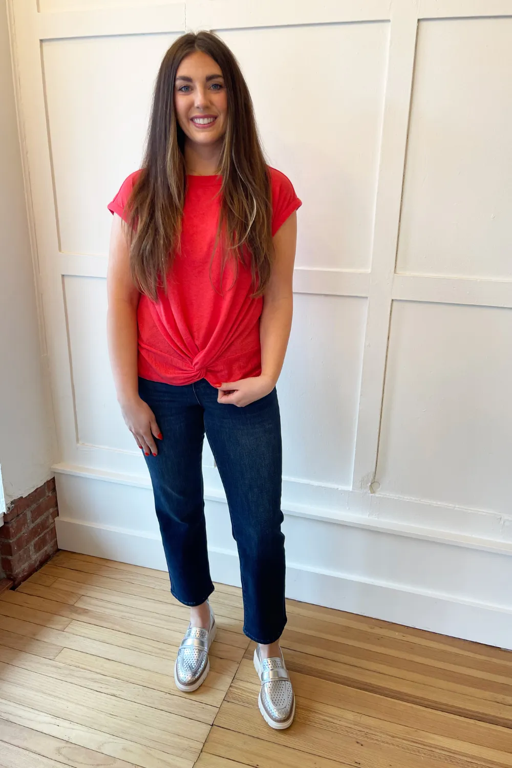 Short Sleeve Boat Neck Knot Front Knit Top